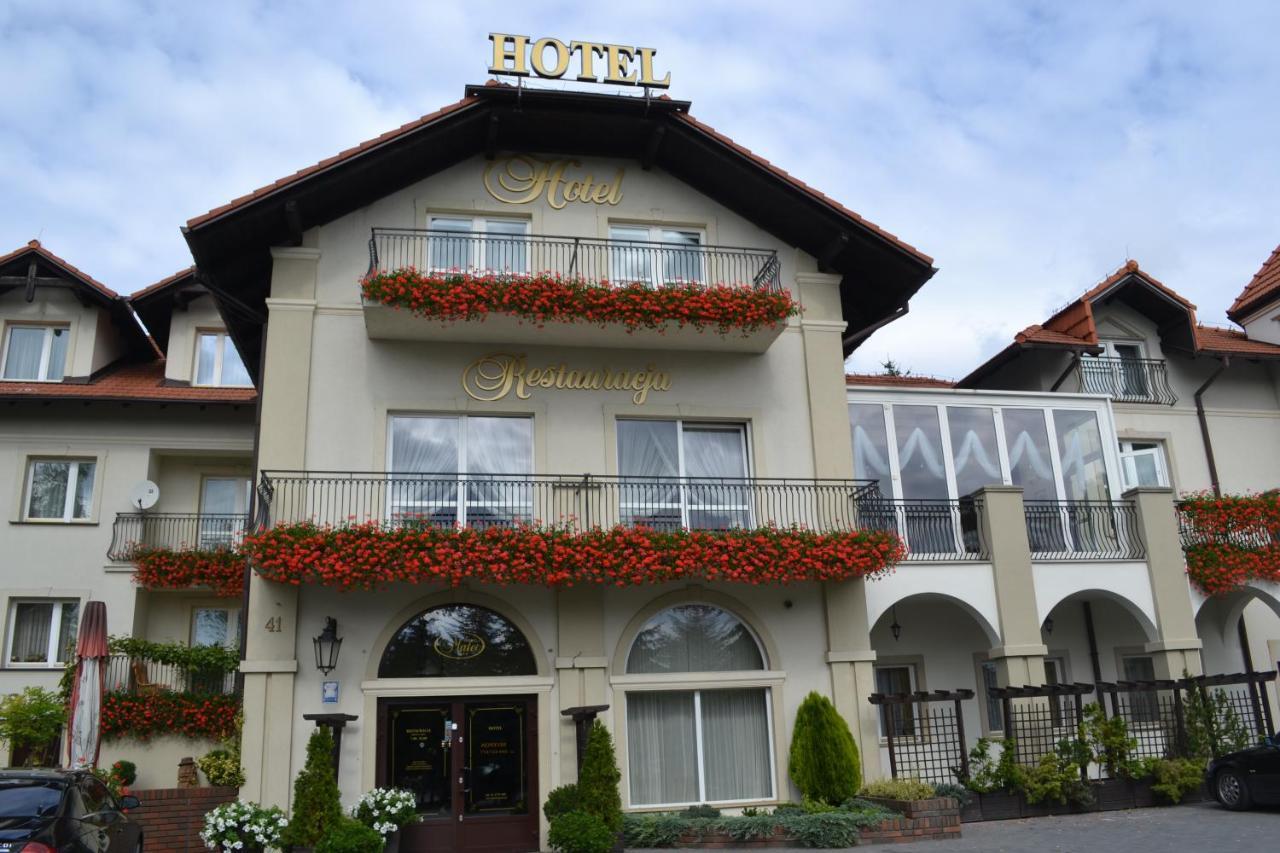 Hotel Mateo Stopnica Kültér fotó